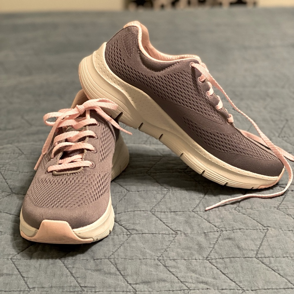 Skechers Big Appeal - worn once